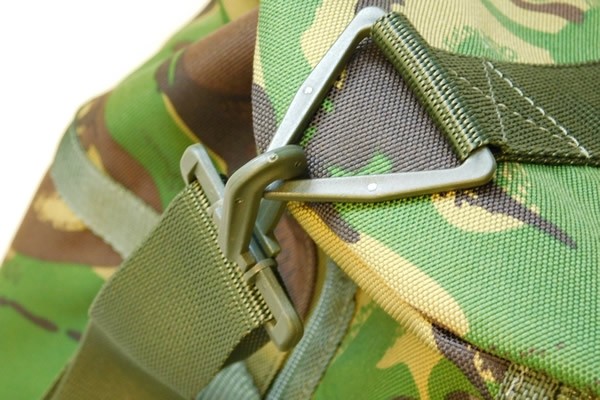 Cotswold Aquarius Kit Bag Woodland Camo