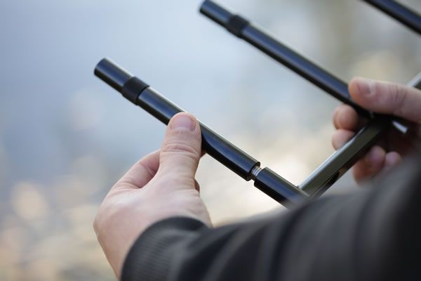 Korda Black Singlez Upright
