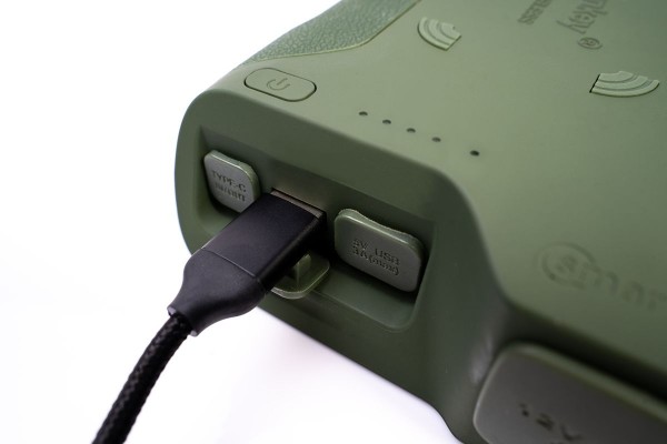 RidgeMonkey Vault C-Smart Wireless Power Pack 77850mAh