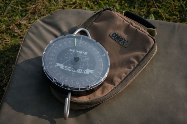 Korda Compac Scales Pouch
