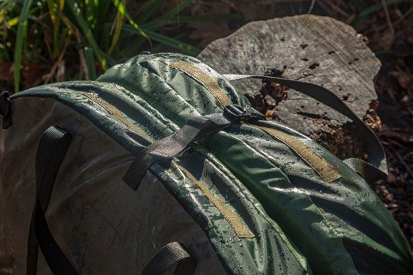 Solar UnderCover Camo Foldable Unhooking Mat