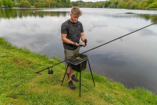 Avid Carp Bait Station