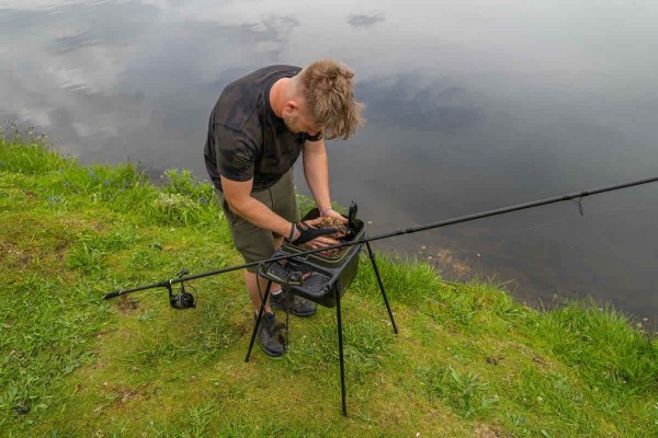 Avid Carp Bait Station