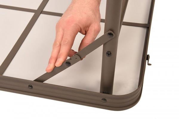 Fox Session Table with Storage