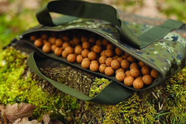 Thinking Anglers Camfleck Bait Up Bag