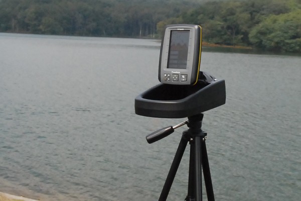 Angling Technics Technicat MK2 Bait Boat With Toslon TF640 Echo/GPS