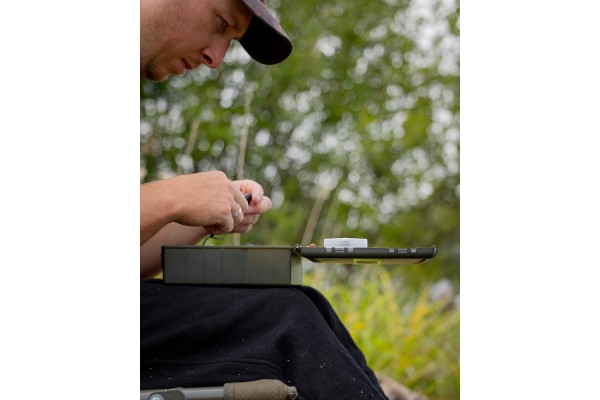 Fox Edges Medium Tackle Box