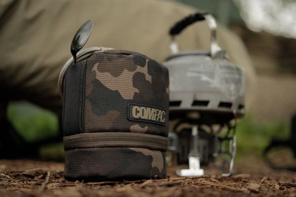 Korda Compac Dark Kamo Gas Jacket