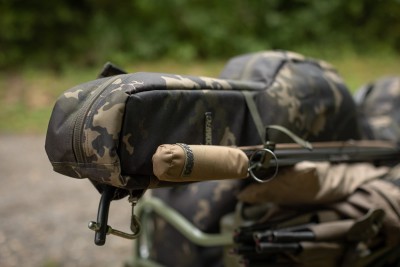 Korda Compac Dark Kamo 3 Rod Holdall 13ft Korda Compac Dark Kamo 3 Rod Holdall 13ft