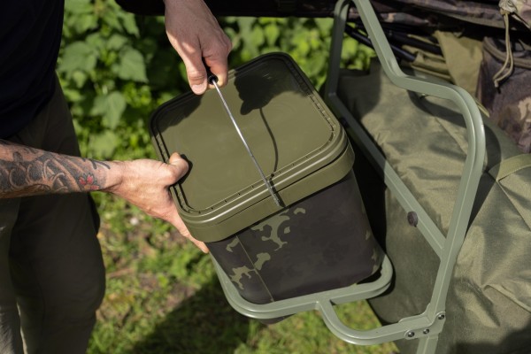 Carp Porter Bucket Bracket