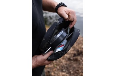 CarpLife Eclipse Camo Dial Scale and Carp Care Pouch CarpLife Eclipse Camo Dial Scale and Carp Care Pouch