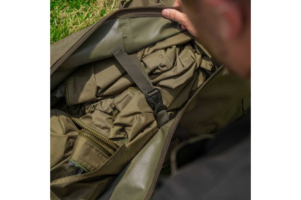 Avid Carp Exo + Bivvy