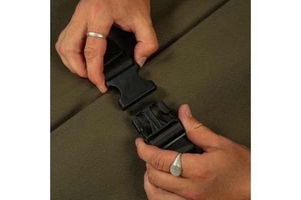 Avid Carp Revolve Bed