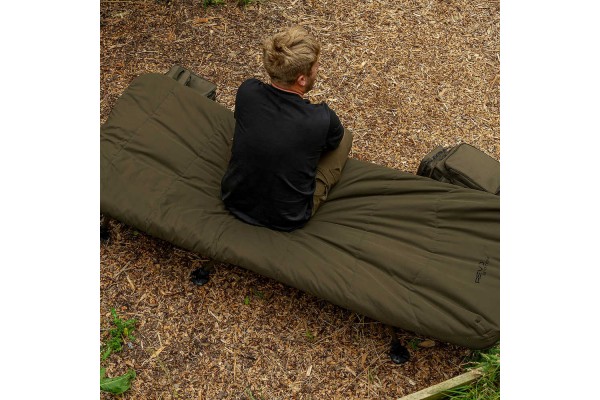Avid Carp Revolve Bed System