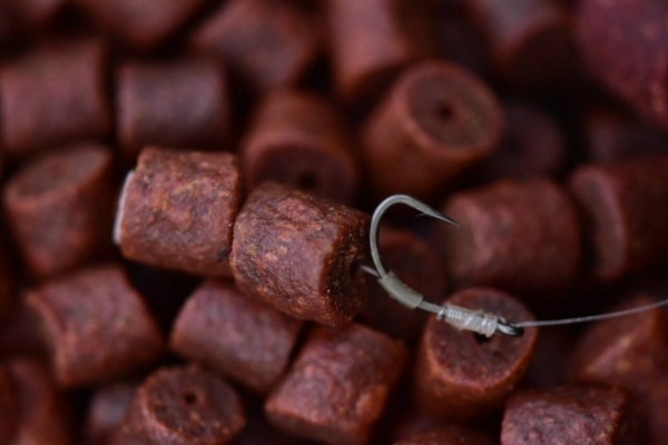 Dynamite Baits Big Fish River Barbel Pellets 12mm