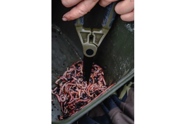 Avid Carp Worm Chopperz