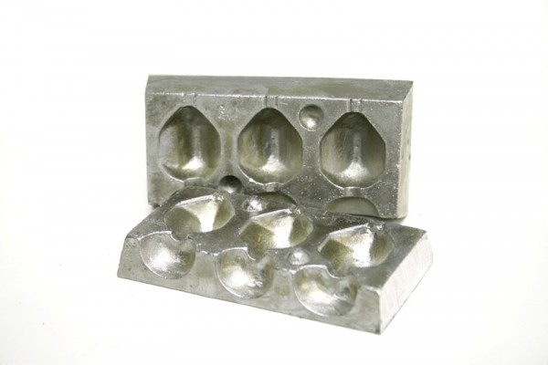 Lead Mould 3 in 1 Dumpy Dice 80g