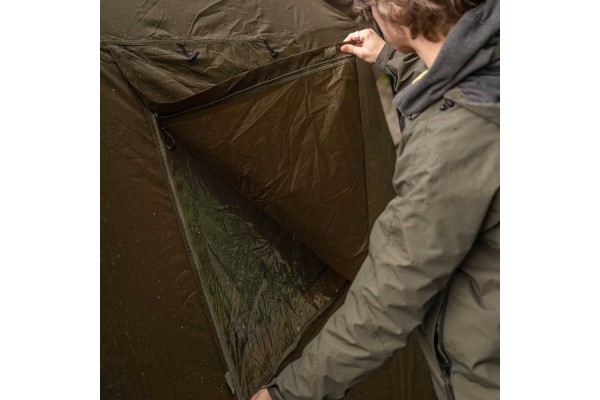 Avid Carp Revolve Screen House Compact