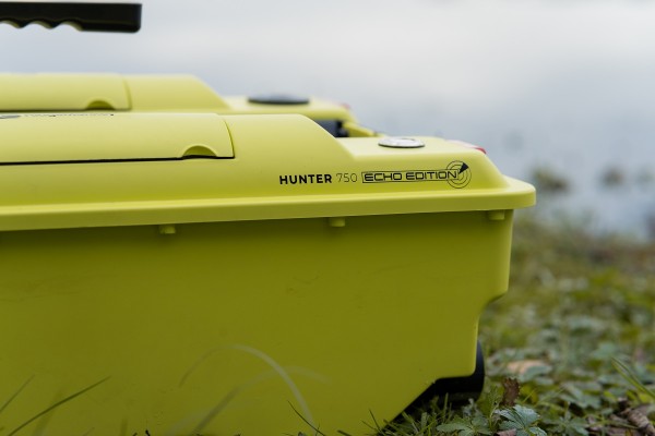 RidgeMonkey Hunter 750 Bait Boat Hi-Viz Echo Edition