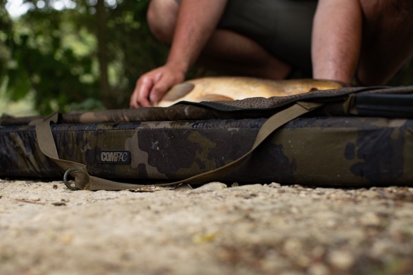 Korda Compac Flat Mat Dark Kamo