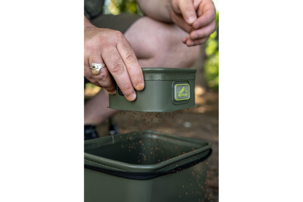 Korum EVA Solid Bait Station 8L