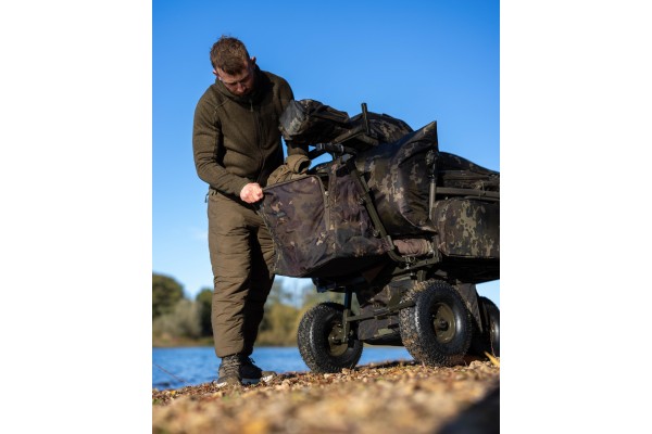 Carp Porter Handle Bar Bag Dark Kamo