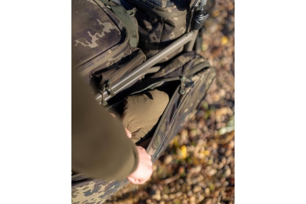 Carp Porter Side Bar Bags Large Dark Kamo