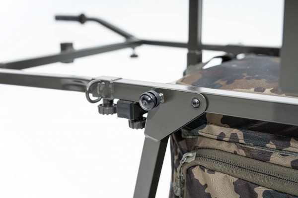 Carp Porter Roamer Barrow Dark Kamo