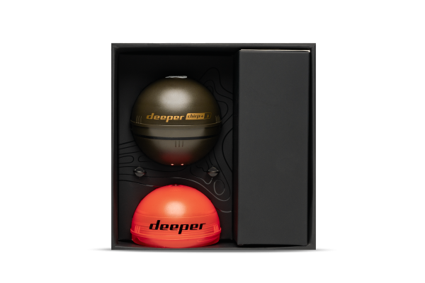 Deeper CHIRP Plus 3 Smart Sonar + Solar Panel Bundle
