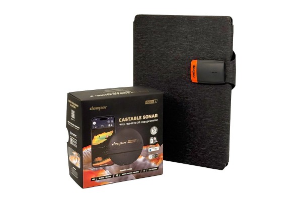 Deeper CHIRP Plus 3 Smart Sonar + Solar Panel Bundle