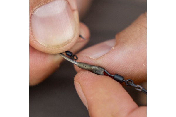 Avid Carp Outline Ronnie Sleeve Kit