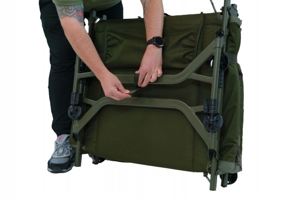 Solar Worldwide STD 8 Leg Bedchair