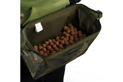 Solar Worldwide Bait N Stalker Pouch