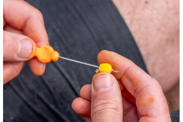 Guru Fine Gated Latch Needle